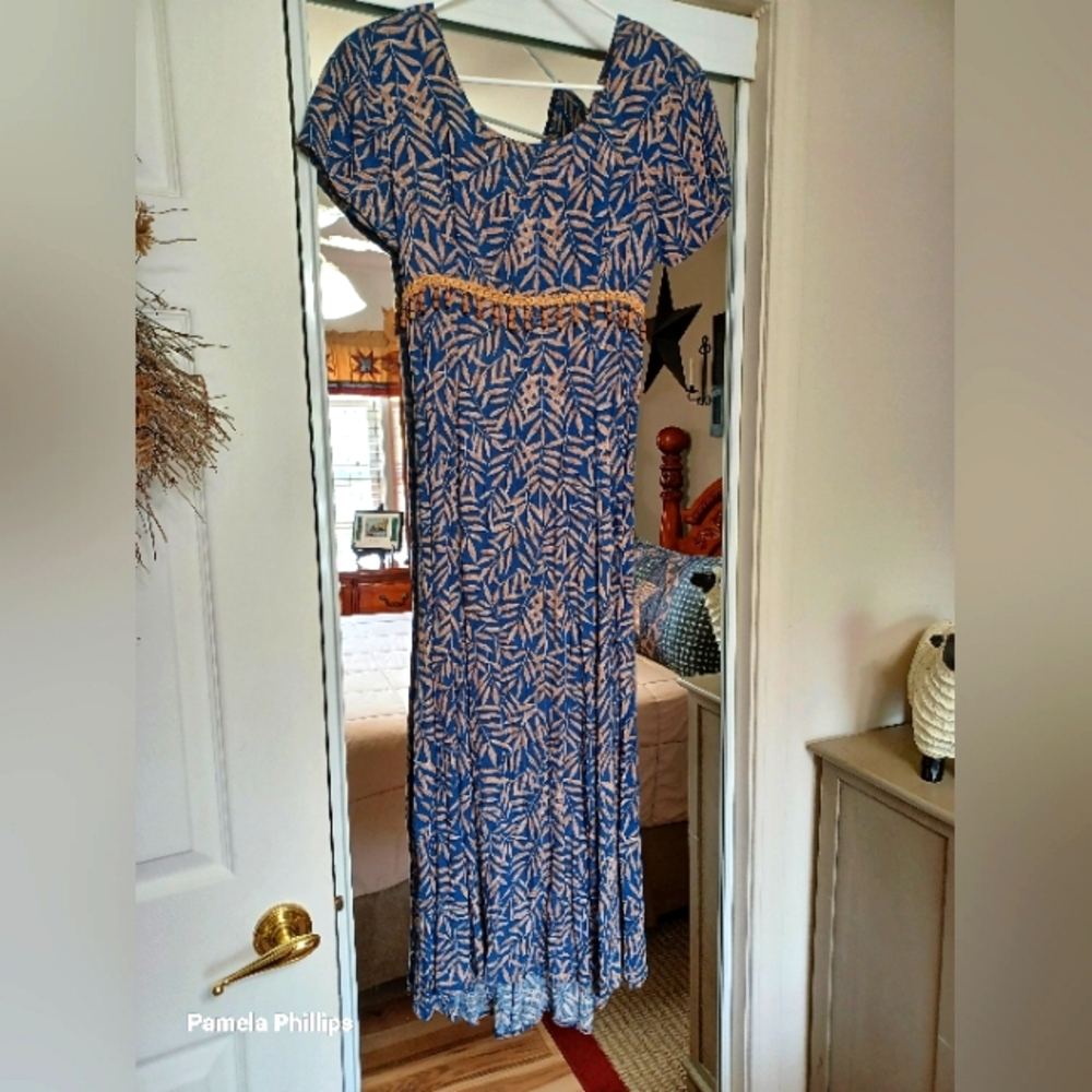 CDC Blue and Gold Flutter Sleeve Sundress